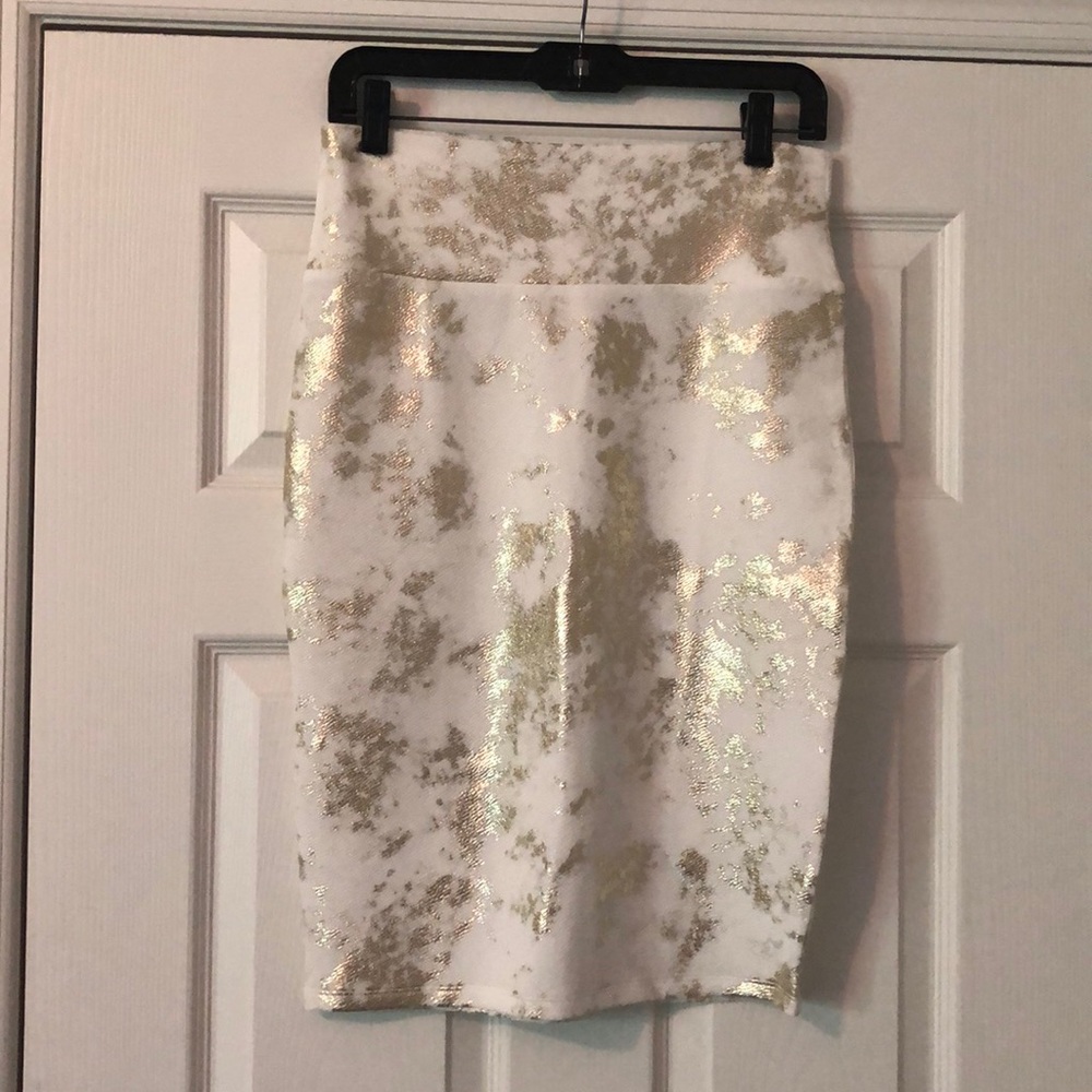 Lularoe Elegant Cassie